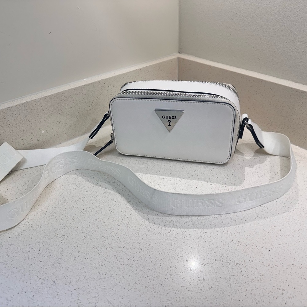 GUESS white crossbody camera purse